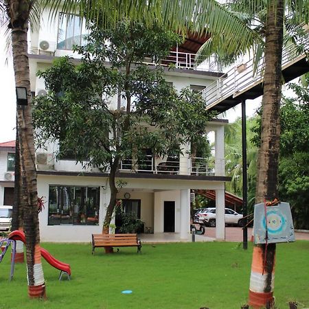 Ambhai Farmhouse Hotel Wada Exterior photo
